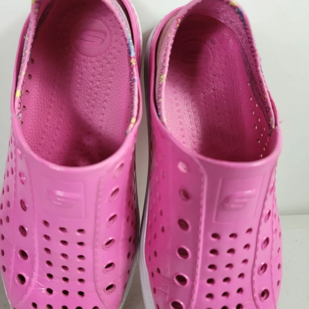 Sketchers Cali Gear Guzman Steps Pink Lightweight Girls Shoes Sz 4 Slip on shoes
